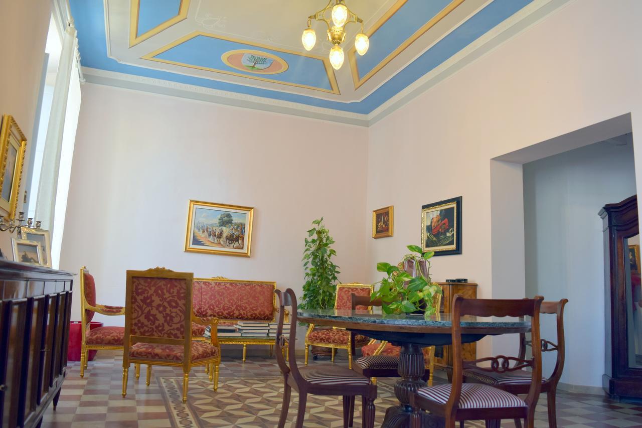 אוריסטאנו Eleonora Room & Breakfast מראה חיצוני תמונה