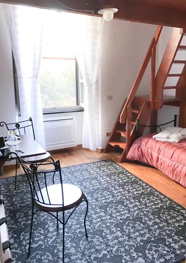 אוריסטאנו Eleonora Room & Breakfast מראה חיצוני תמונה