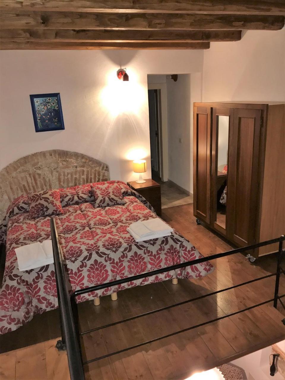 אוריסטאנו Eleonora Room & Breakfast מראה חיצוני תמונה