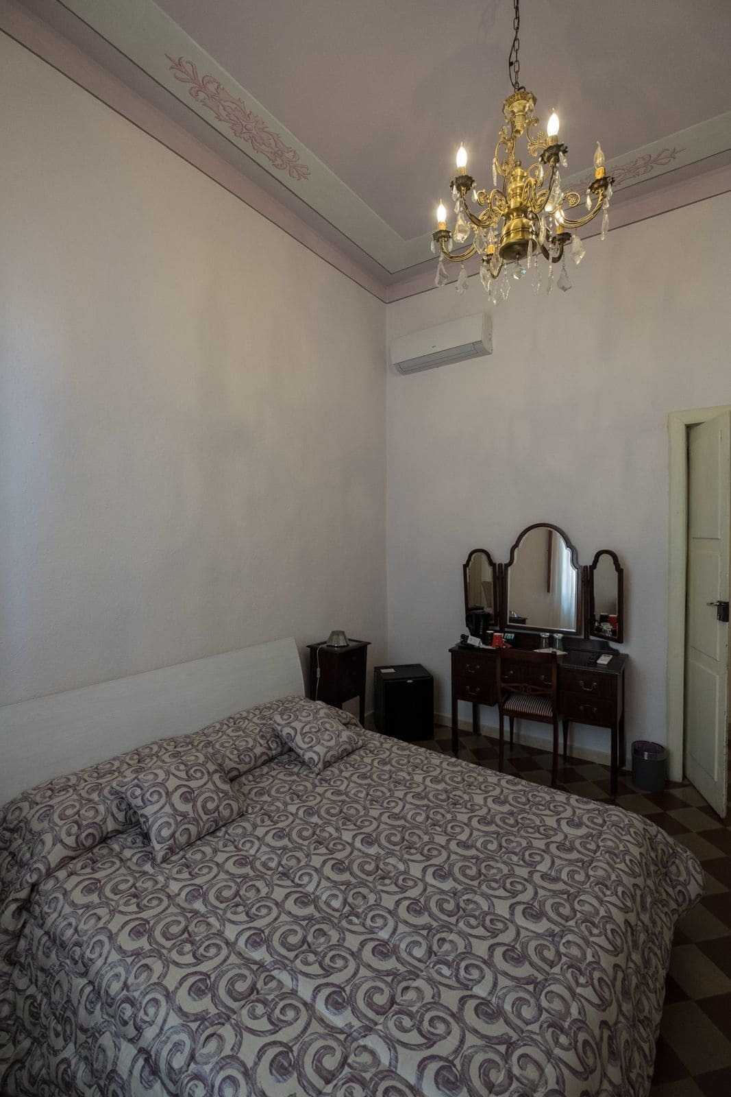 אוריסטאנו Eleonora Room & Breakfast מראה חיצוני תמונה
